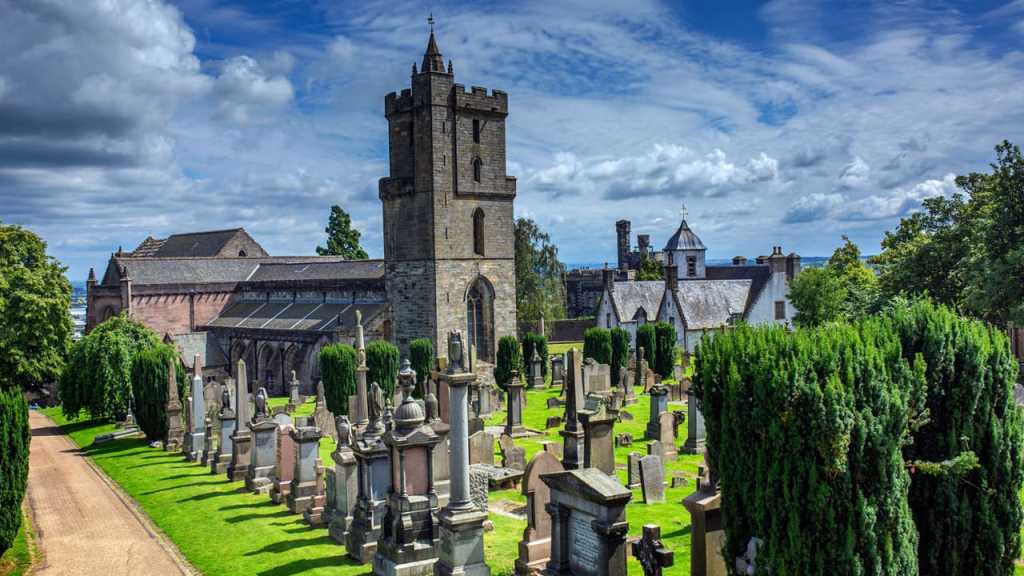 Visiter l'église et son cimetière est un des choses incontournables à faire à Stirling